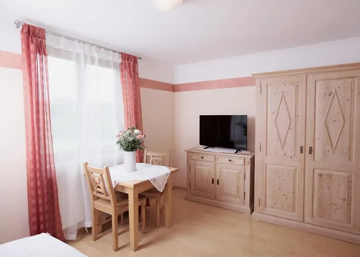 Landhof Lazarus Мини-отель Mooskirchen